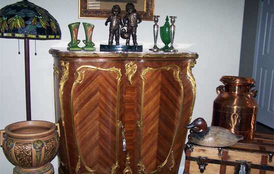 Antique furniture and decorative objects